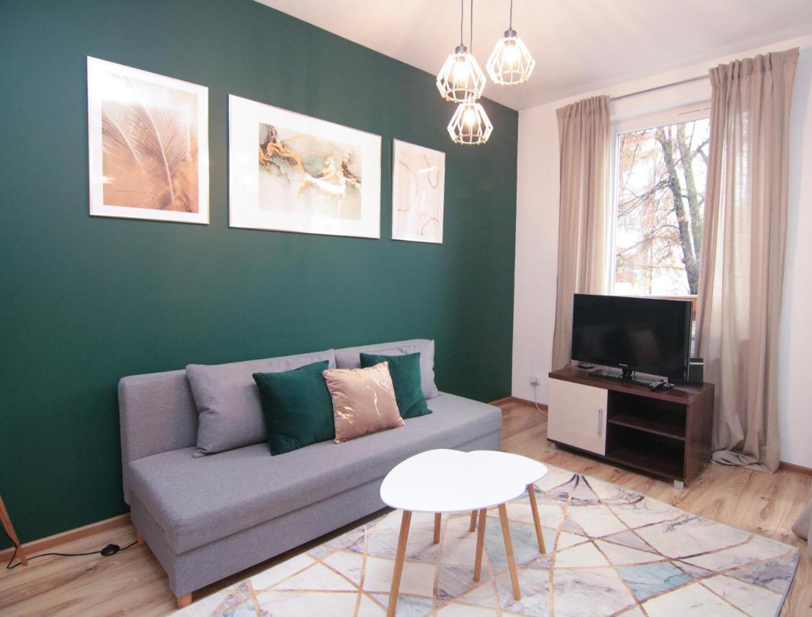 Dmk Green Apartment Near Warsaw-Modlin Airport Nowy Dwór Mazowiecki Exteriör bild