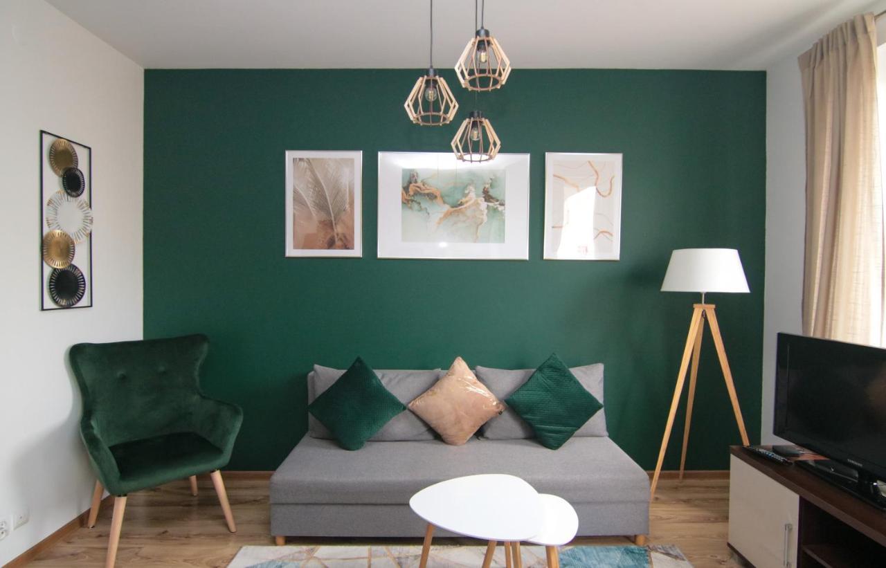 Dmk Green Apartment Near Warsaw-Modlin Airport Nowy Dwór Mazowiecki Exteriör bild